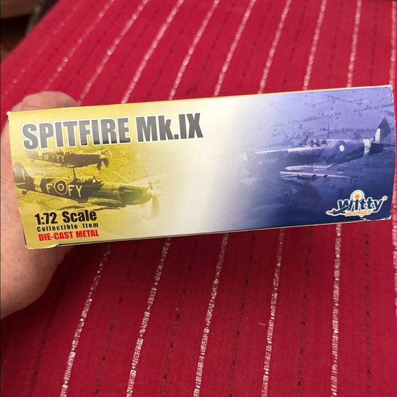 Rare Witty Wings Sky Guardians Spitfire Mk.IX Die-Cast Model in box Hard to find - Picture 3 of 8